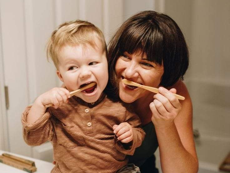 Além da boca: O impacto da cárie na saúde infantil